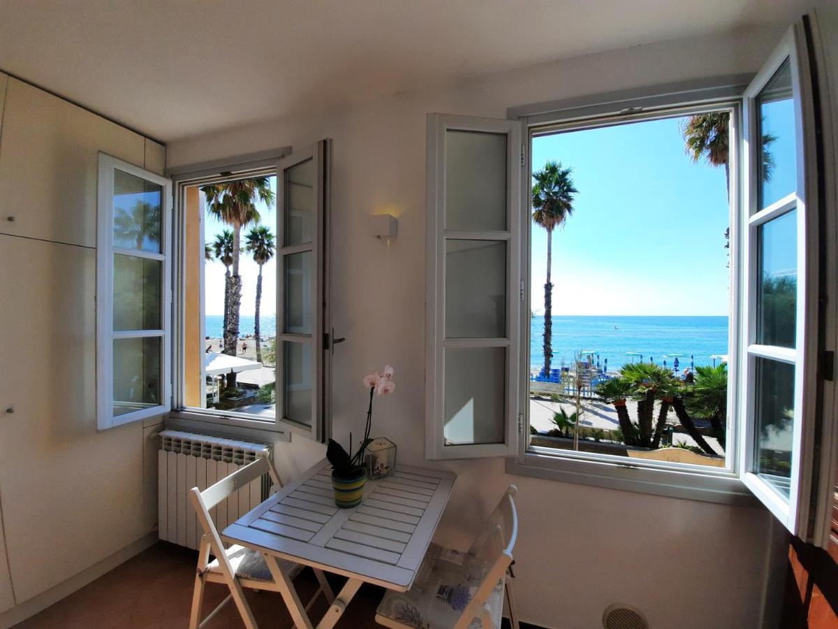 Finestre Sul Mare Villa San Lorenzo al Mare Ruang foto